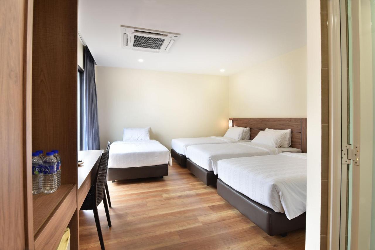 Yangtze Hotel 长江酒店 Johor Bahru Esterno foto